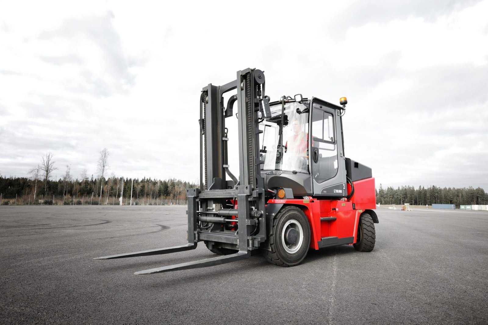 FORKLIFTS